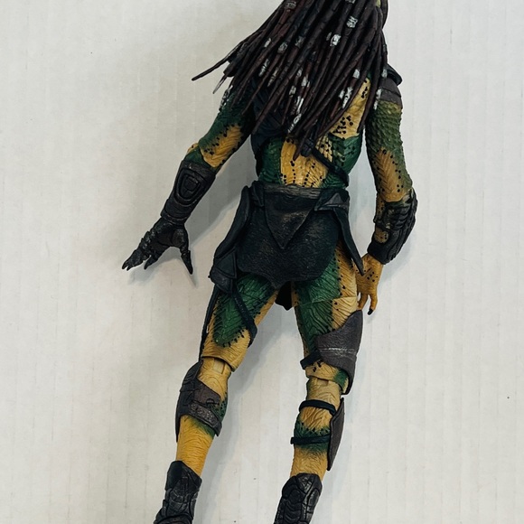 Neca Predator Falconer Action Figure - Picture 3 of 10